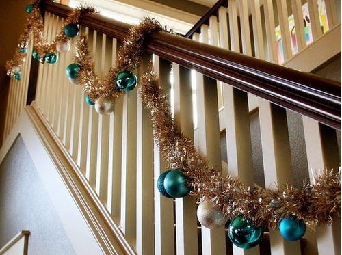 Christmas stairs decoration 6