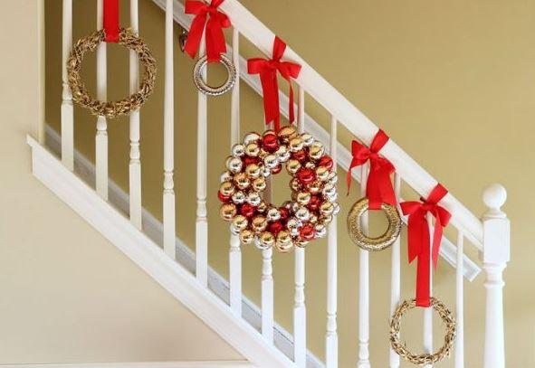  Christmas stairs decoration 3
