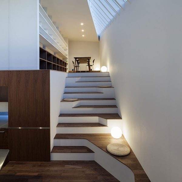 modern-staircase is-complex-work-of-art