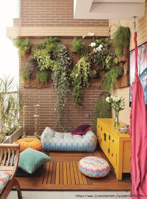 Indoor garden apartment decorations: fancy small and covered ...