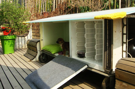 recycled-fridge-doghouse14