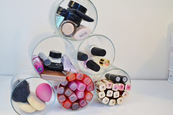 makeup storage