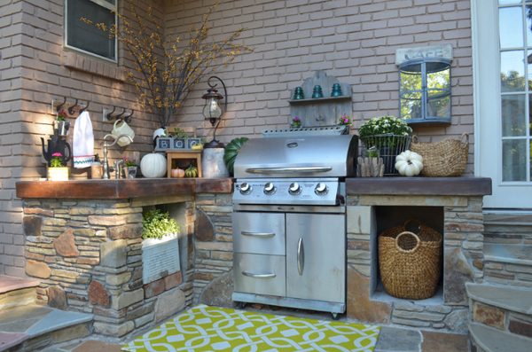 simple outdoor kitchen