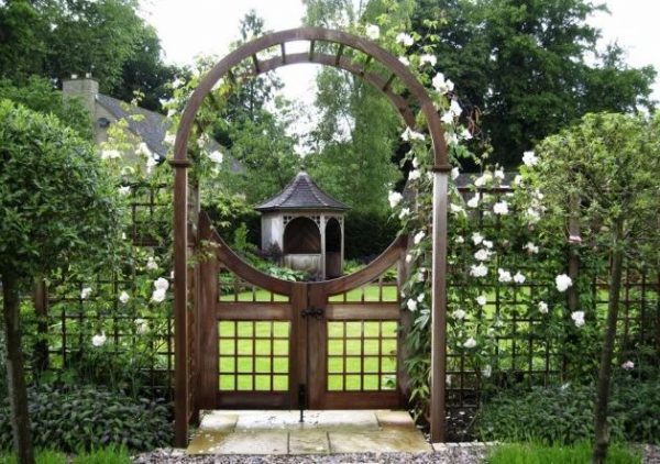 oak garden gates