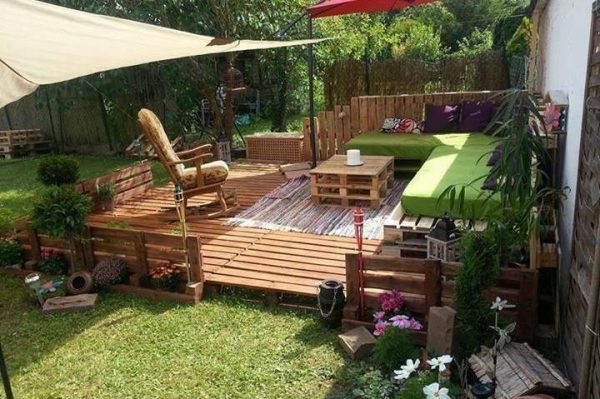 Using pallets in the garden