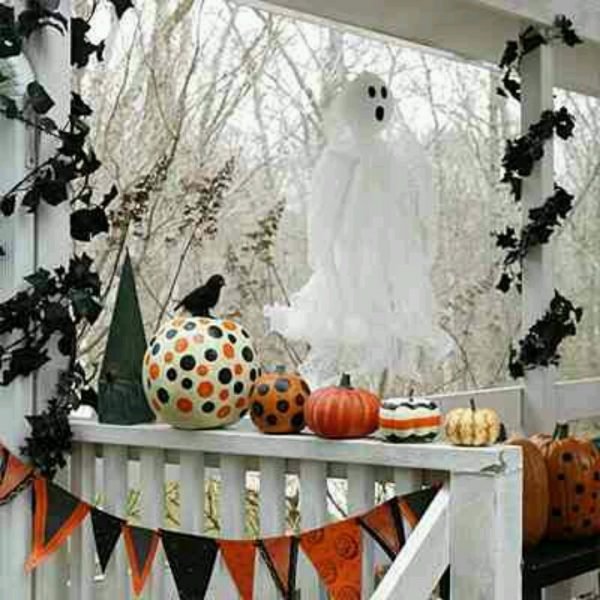 Front porch halloween decoration ideas1