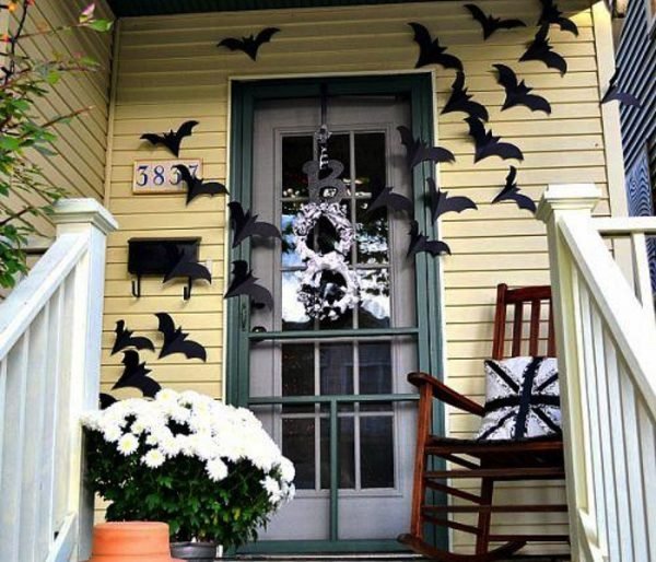 front porch halloween decor