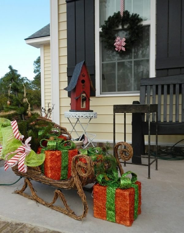 large outdoor christmas decor