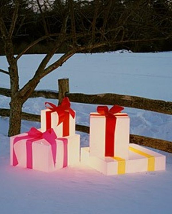 led outdoor christmas decorations 
