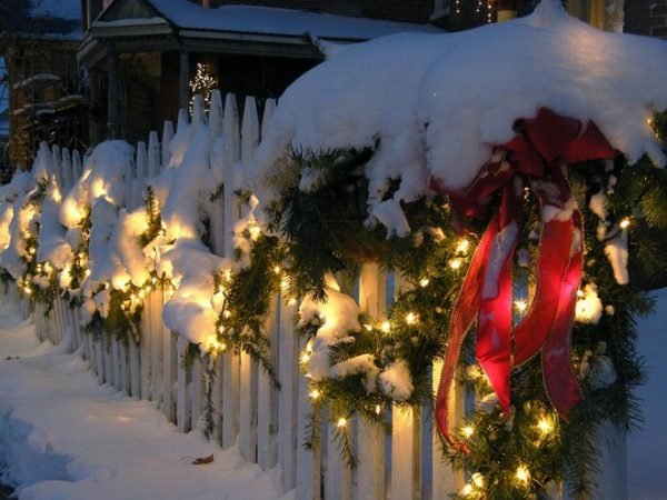 outdoor christmas light decorations