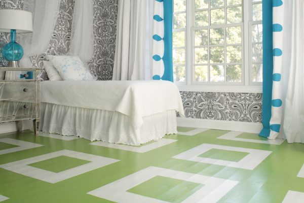 paint wood floors