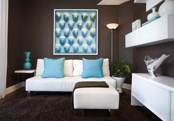 brown-and-blue-living-room-decor