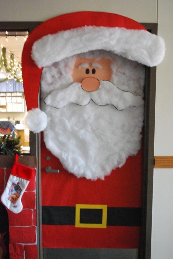 holiday-door-decorations