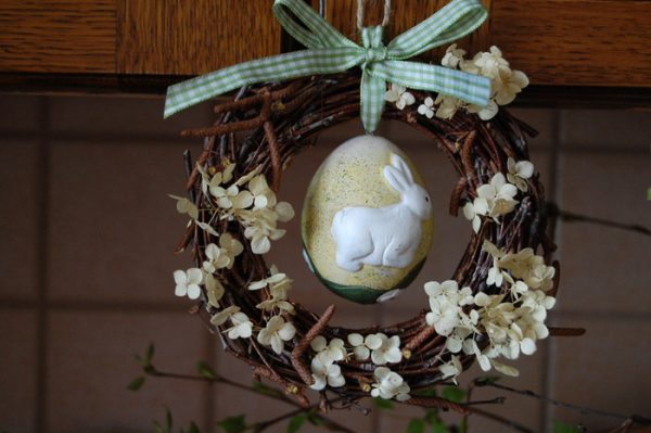 easter wreath decorations