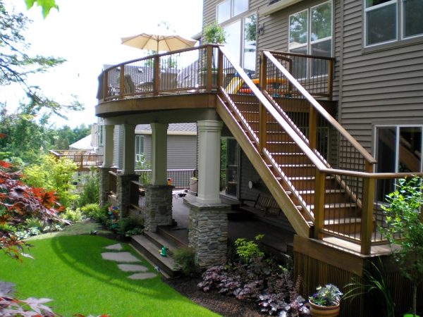 outdoor patio stairs