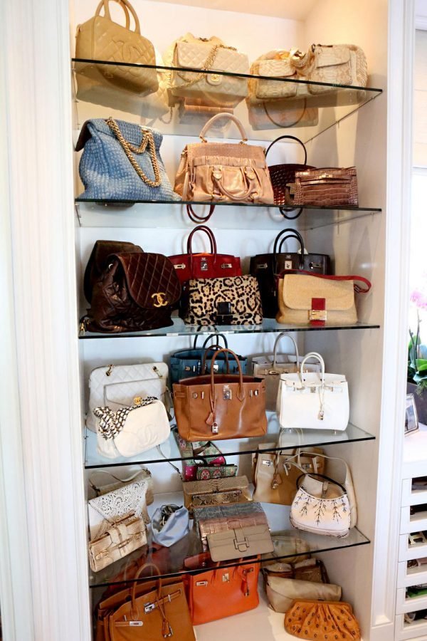 Ideas for storing handbags