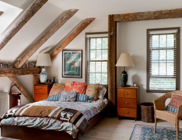 Bedrooms with exposed beams