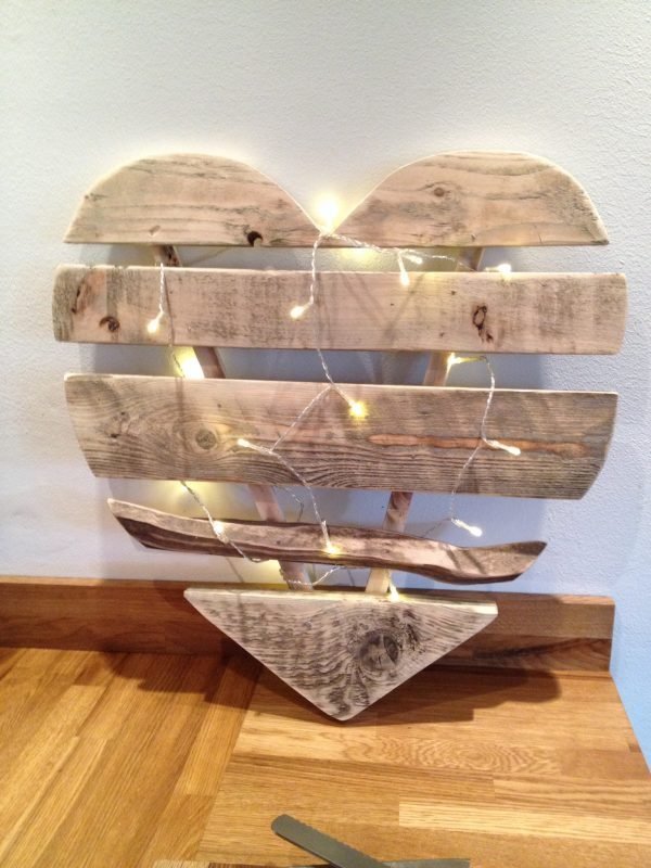 wooden valentine hearts