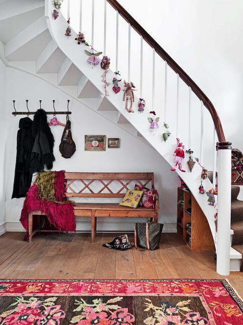  Christmas stairs decoration 7