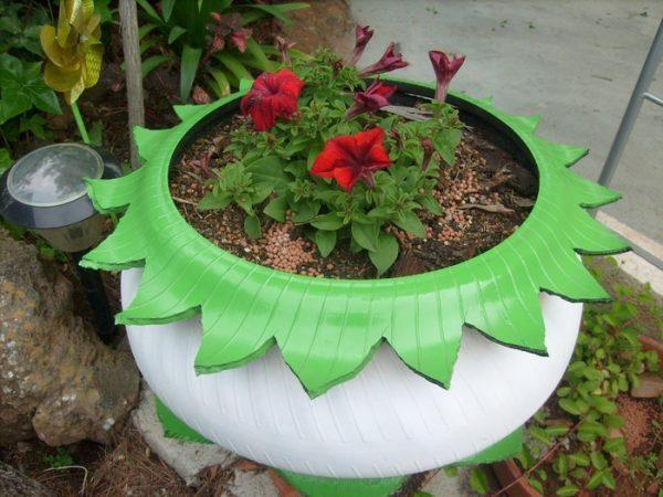 recycling tyres in the garden