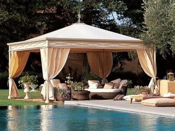 pergola with roof