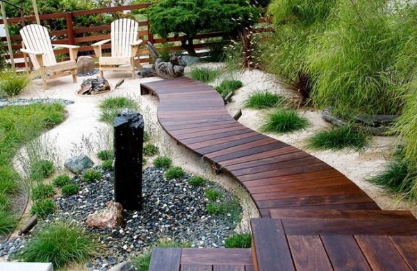 wood garden path