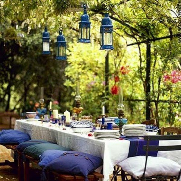 hanging outdoor lights