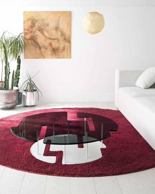 Glass topped coffee tables that will embellish and complement your home