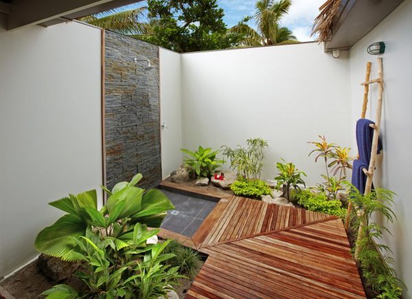 garden showers