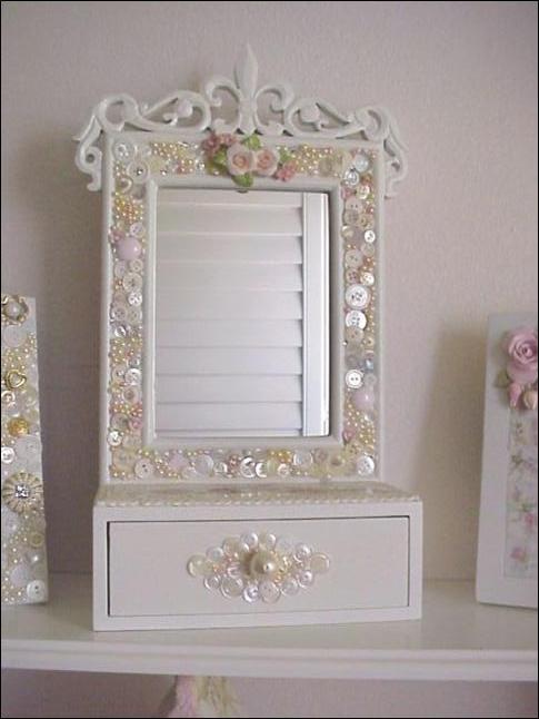 button decor