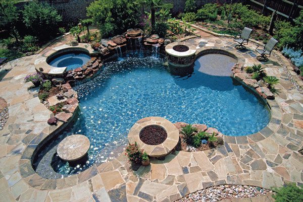 Backyard swimming pool designs