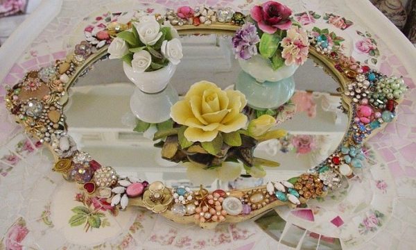 jewelry mirror