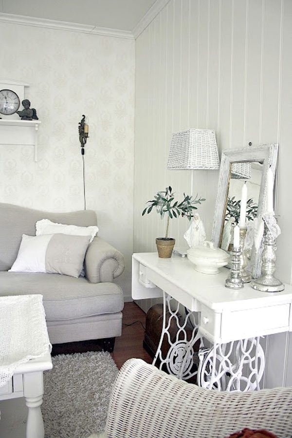 white sewing machine