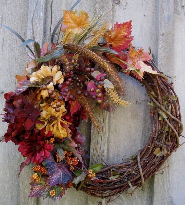 beautiful front door wreaths