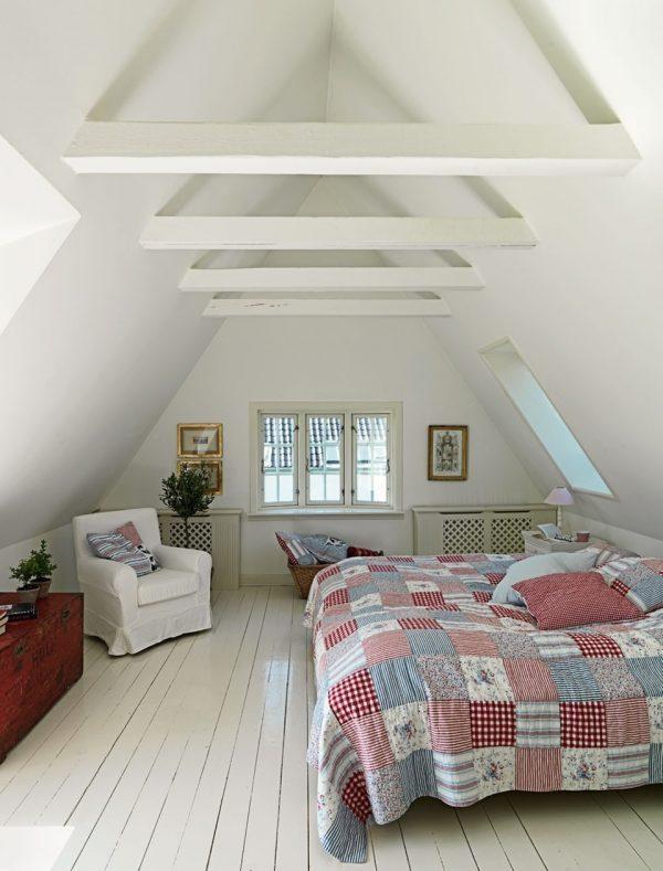 attic bedroom decorating