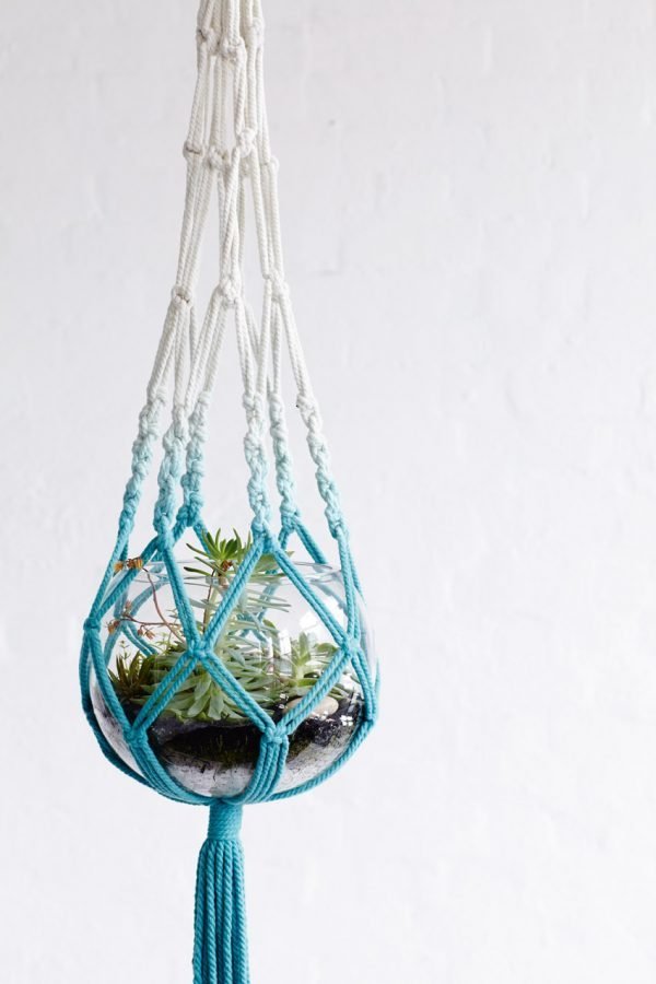 macrame hanging planter 