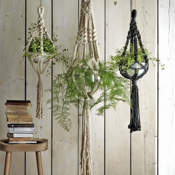 macrame hanging planters 