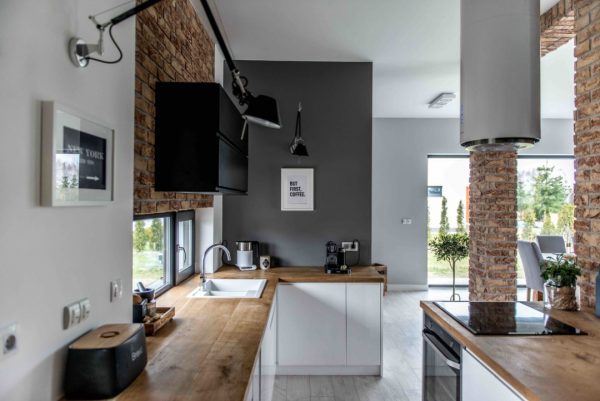 Kitchen window above sink