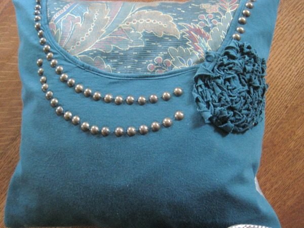 front_of_pillow_l1
