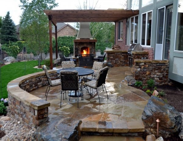 Summer kitchen ideas with fireplace