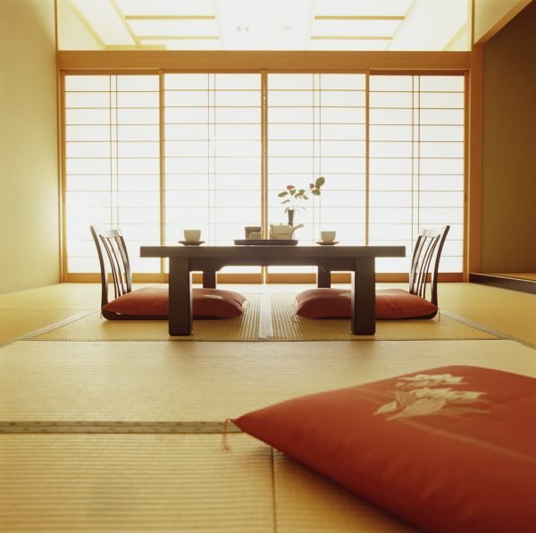 japanese-style-dining-table