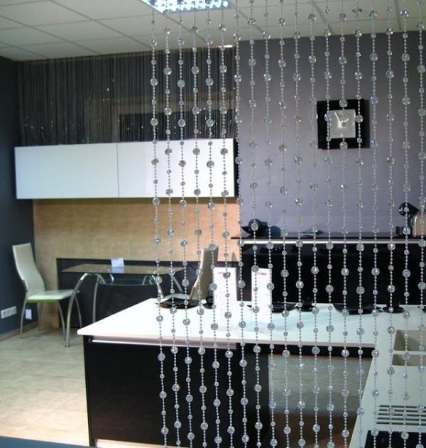 beaded-room-divider-curtain
