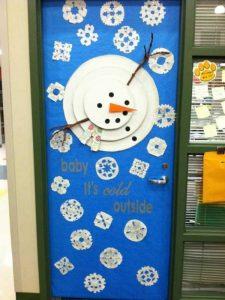 Cool Christmas door decorations