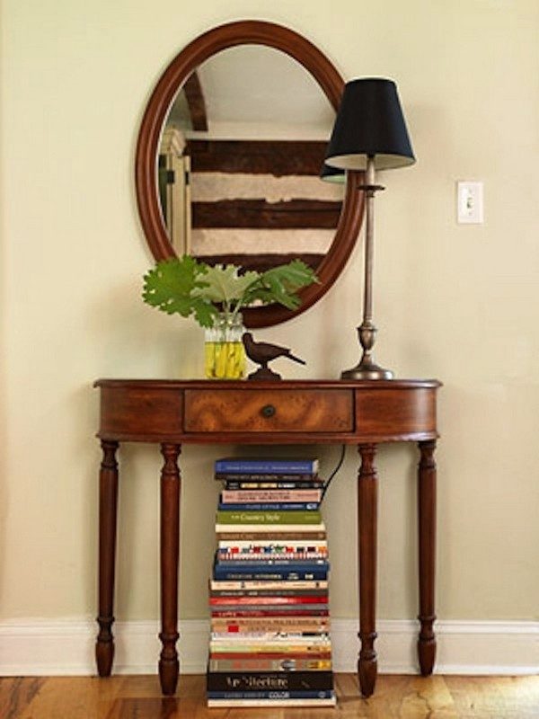bookcase decor 