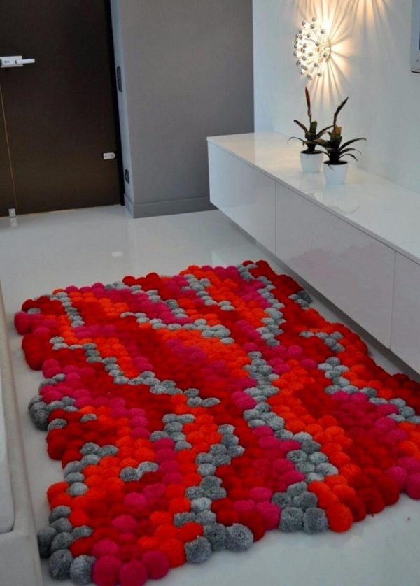 pompom rug1
