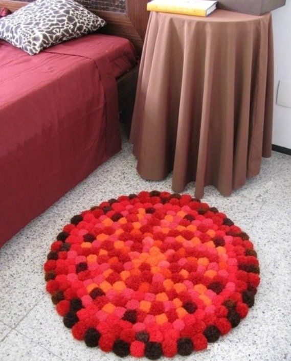 pompom rug3