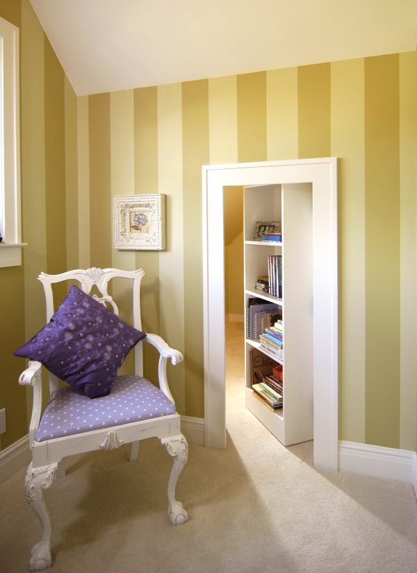 bookshelf secret room