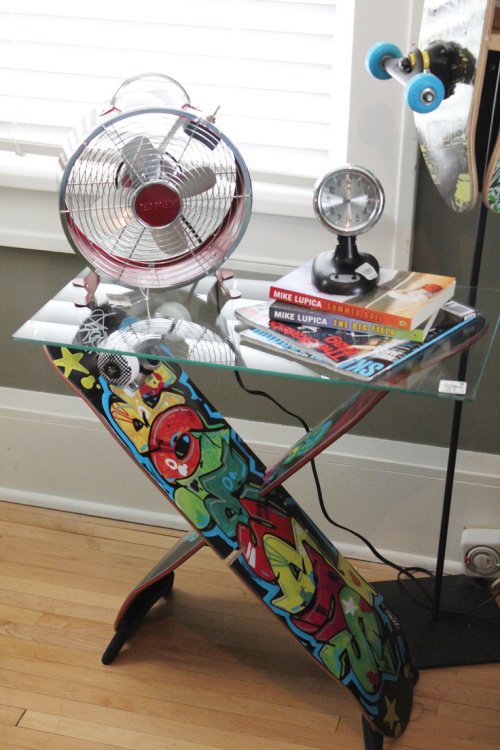 skateboard table 