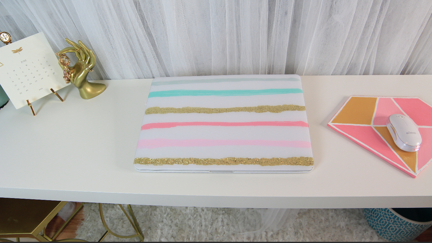 Diy laptop case decoration