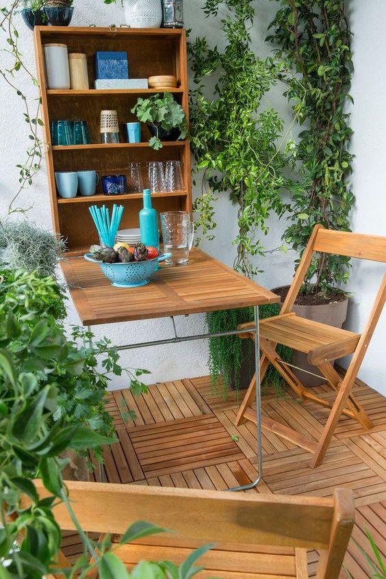 Space saving table 3